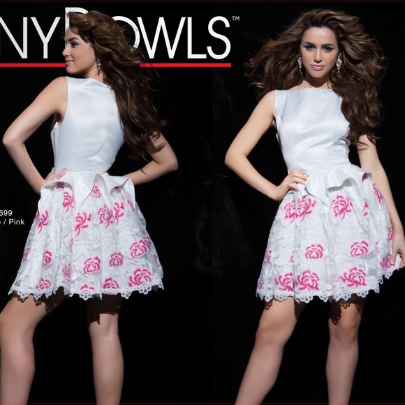 HOMECOMING White/pink cocktail dress by Tony Bowls - Picture 2 of 6